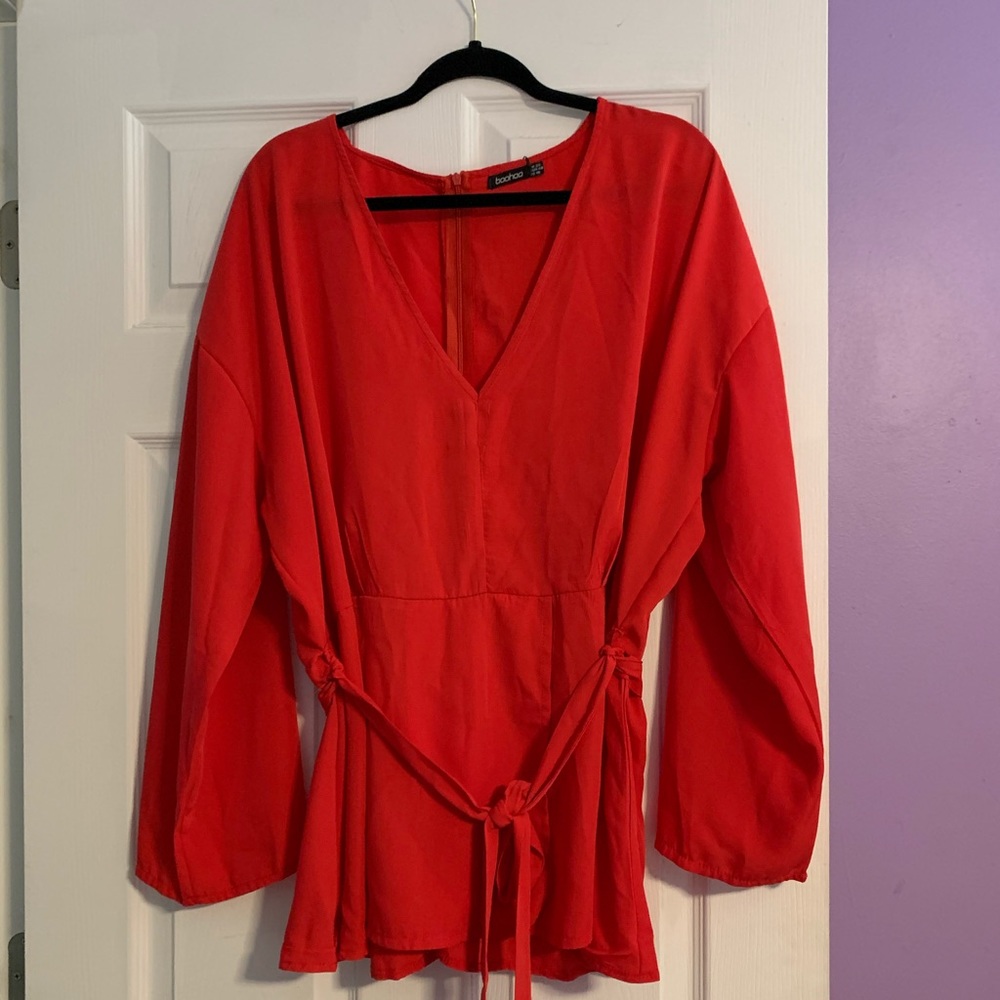 Never Worn!!! Still has tags! Red Kimono Sleeve